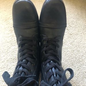 Mossimo supply co. Boots